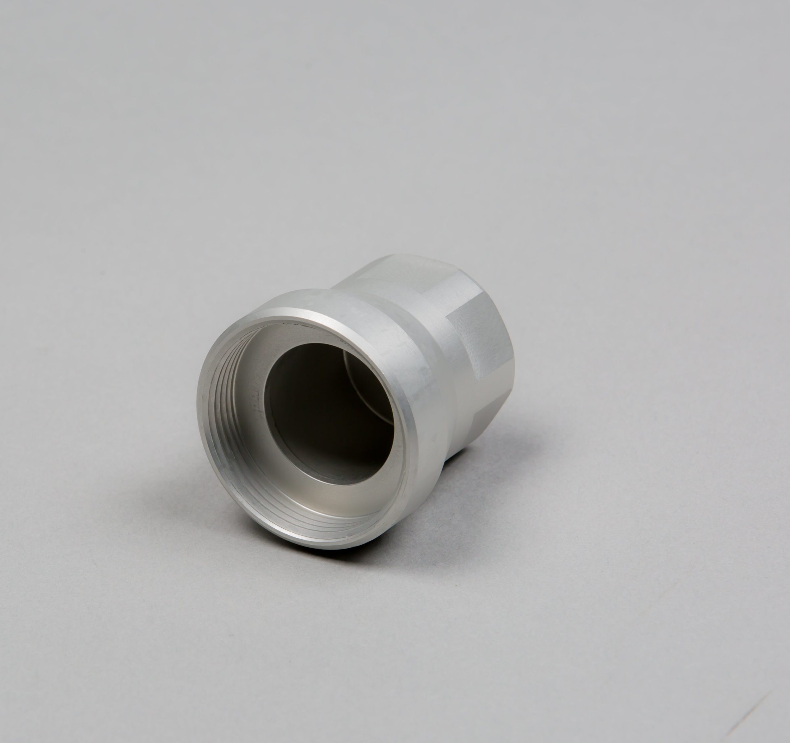 Sleeve nut, retainer closed - pn 420359